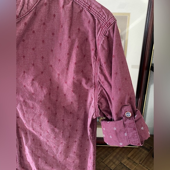 Men’s Shirt Size Small ❗️2/$15 - Picture 3 of 3